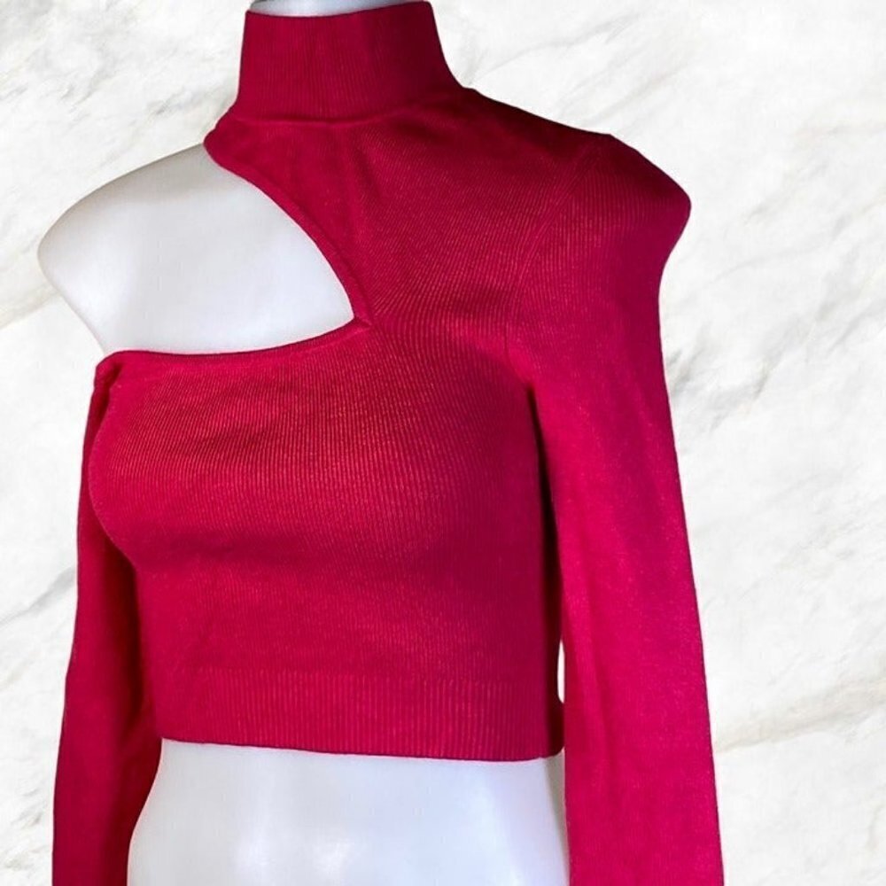 NBD Kyra Cropped Sweater - Raspberry - Picture 9 of 10